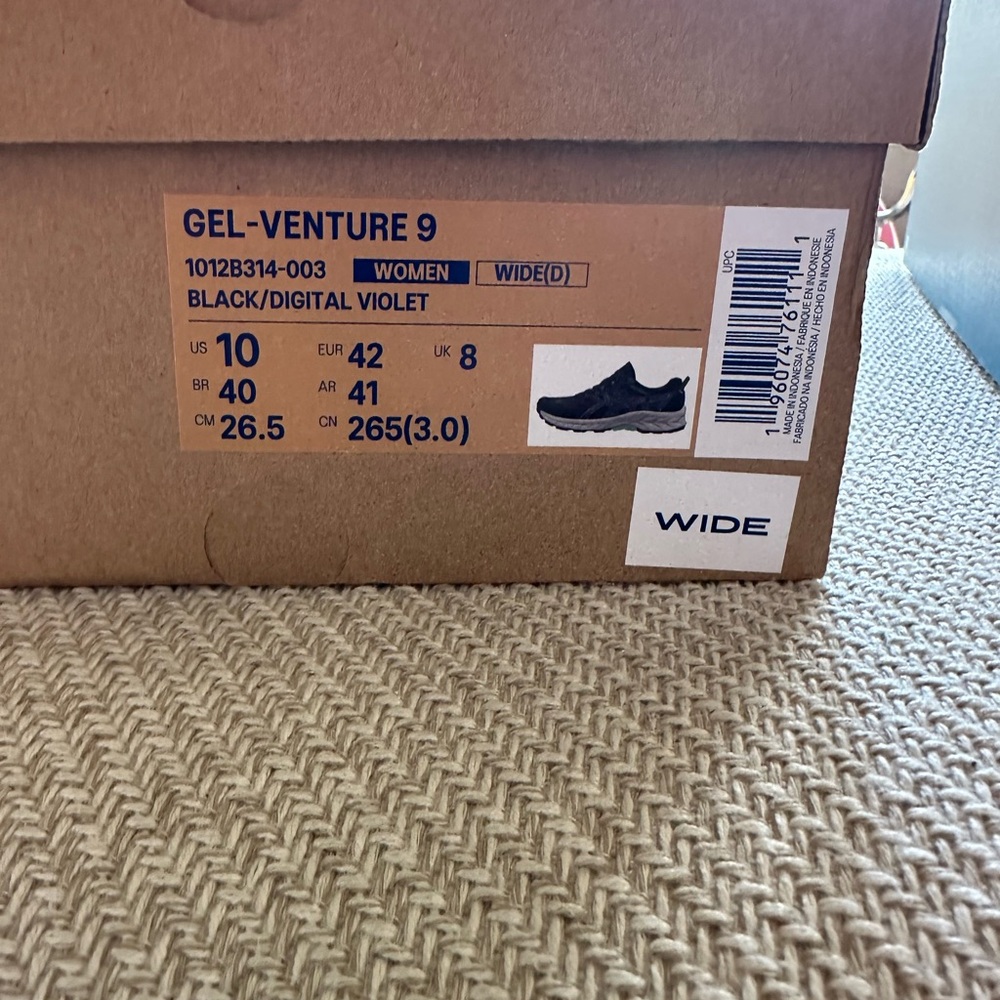Women’s Asics wide.